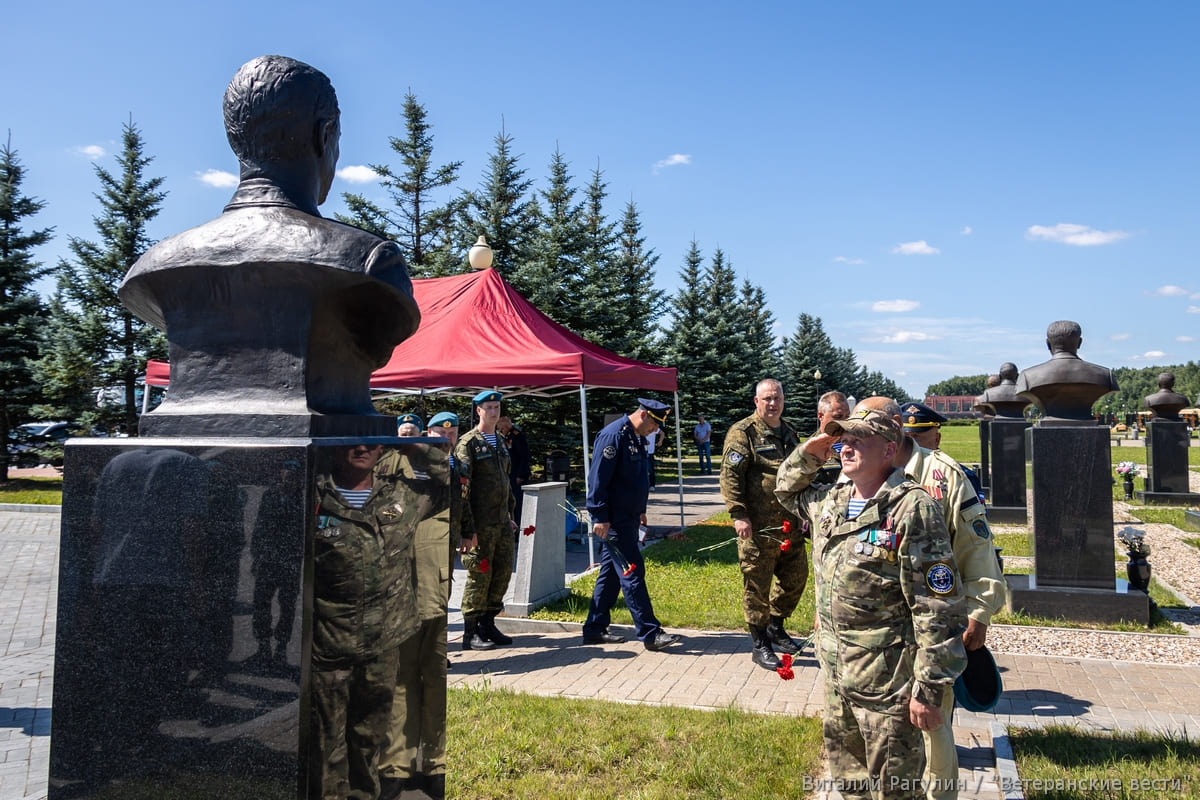 20 ноября цифровой архив Валерия Востротина свяжет экспозицию и бюст